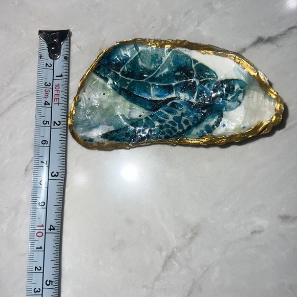 Hand Decorated Oyster Shell - Picture 5 of 8